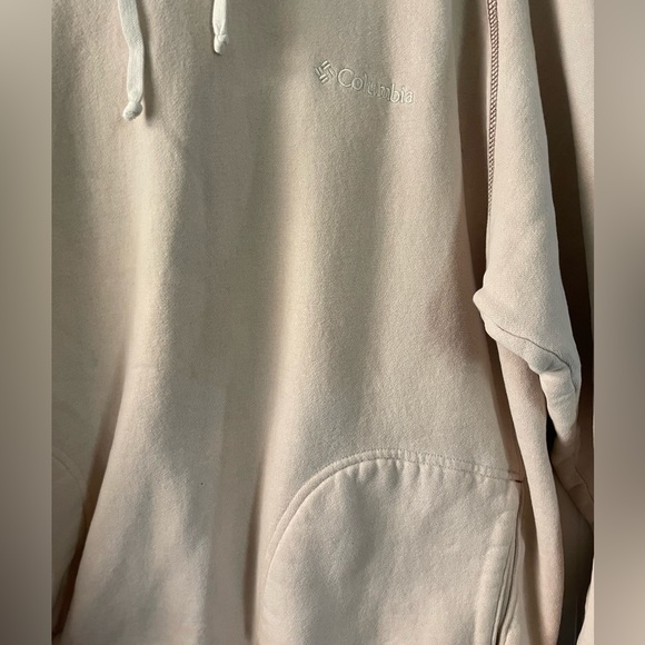 Columbia Men’s Hoodie - Picture 2 of 4